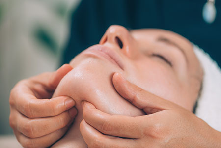 美と健康を追求・・・トータルエステともみほぐしのお店L a sana